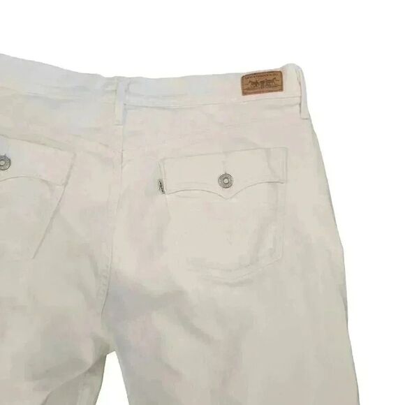 Levi's Women's 515 Capri White Cotton/Spandex Denim Capri Pants - Picture 8 of 13